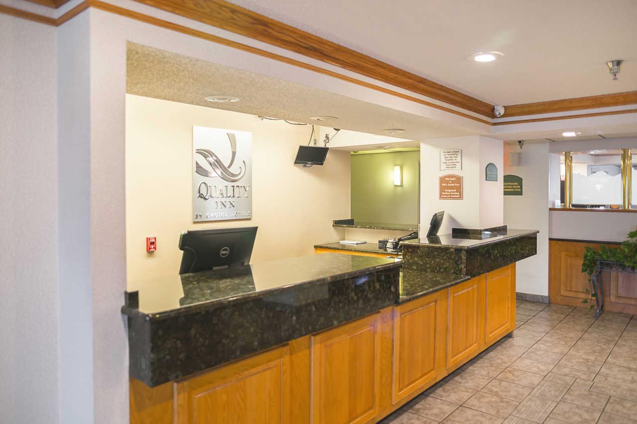 Quality Inn Near Monument Health Rapid City Hospital Εξωτερικό φωτογραφία