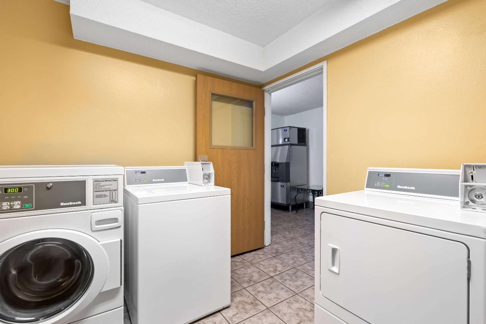 Quality Inn Near Monument Health Rapid City Hospital Εξωτερικό φωτογραφία