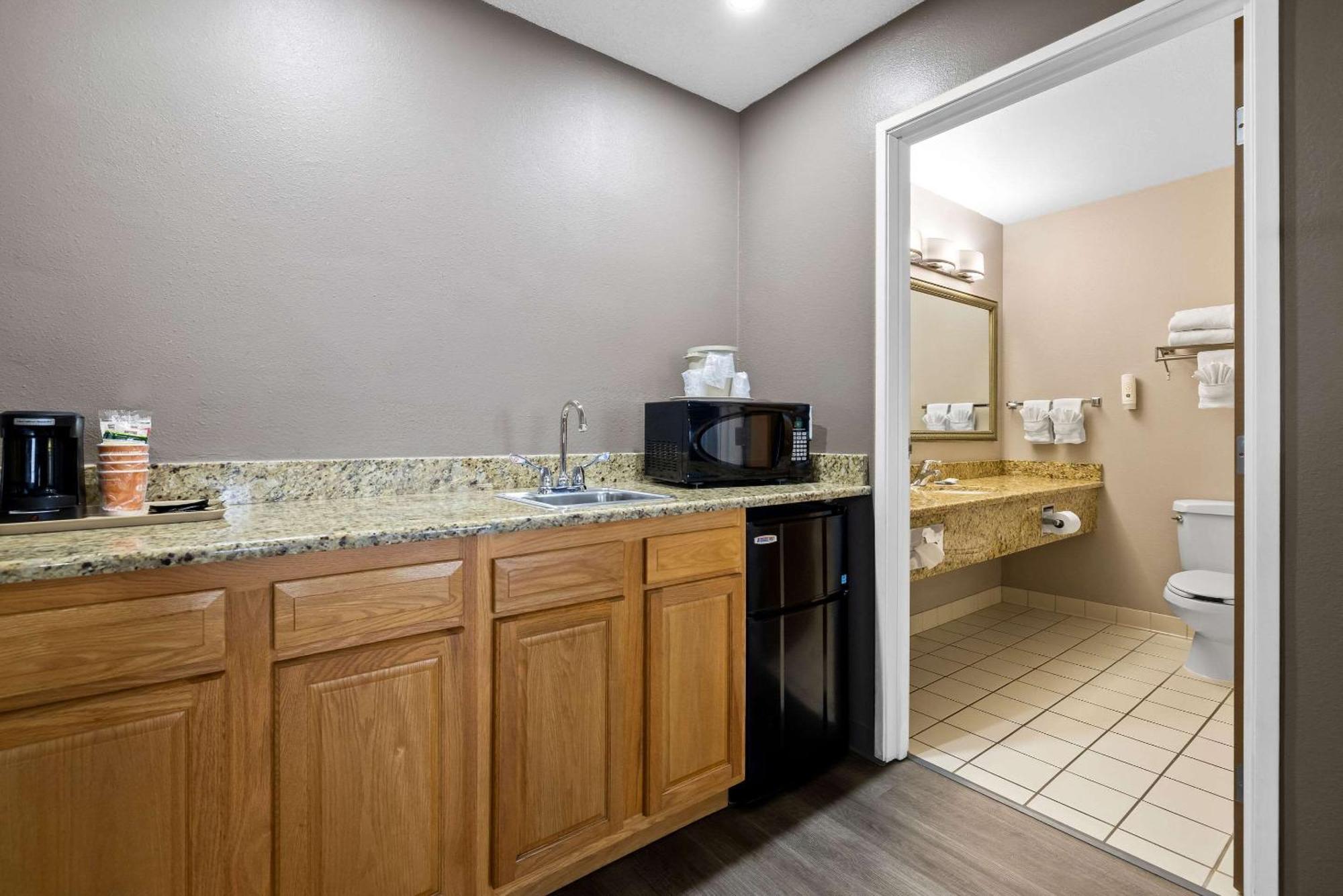 Quality Inn Near Monument Health Rapid City Hospital Εξωτερικό φωτογραφία