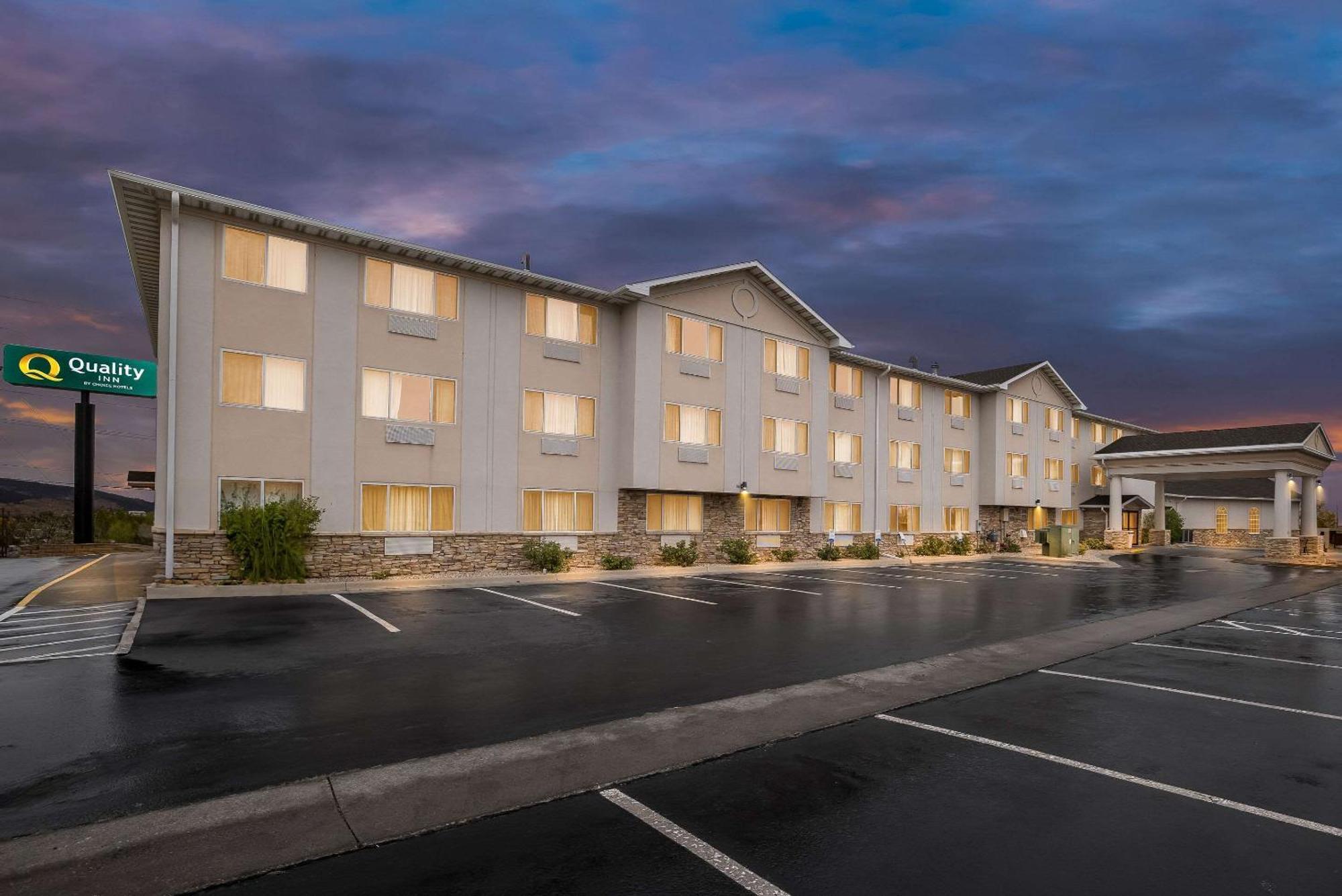 Quality Inn Near Monument Health Rapid City Hospital Εξωτερικό φωτογραφία