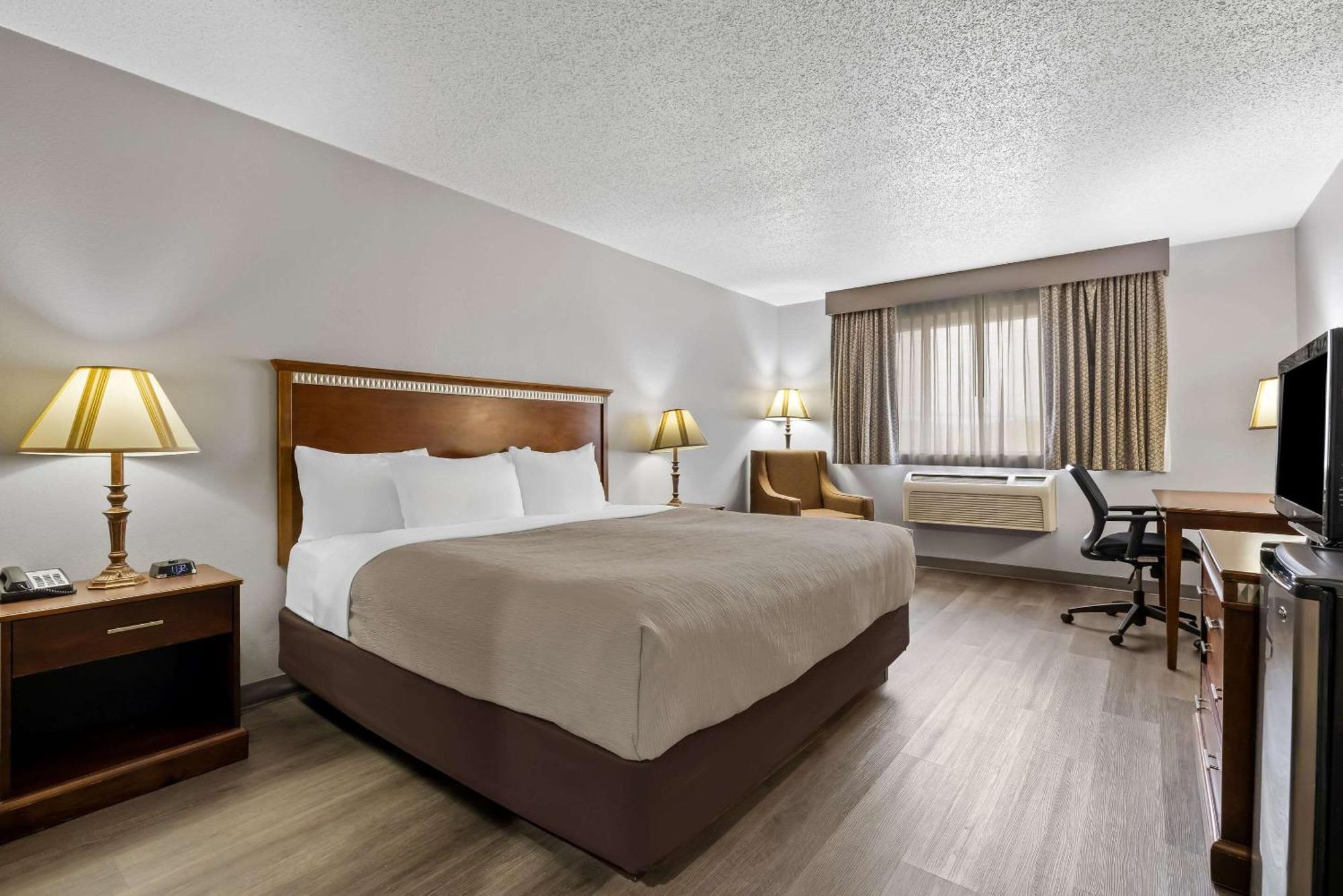 Quality Inn Near Monument Health Rapid City Hospital Εξωτερικό φωτογραφία